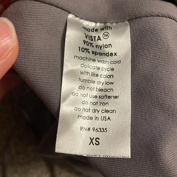 Susana Monaco One Shoulder Crop Top - Picture 4 of 4